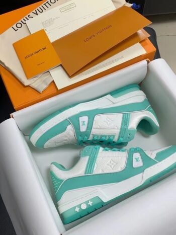 Tiffany color