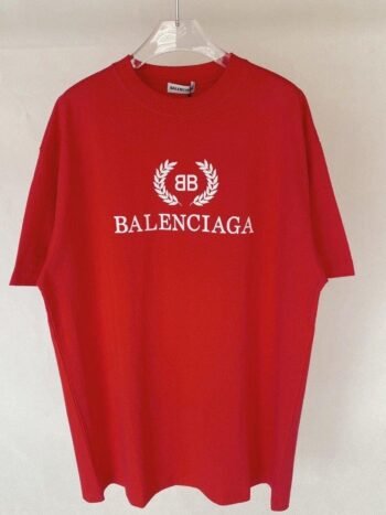 T-shirt - Size M